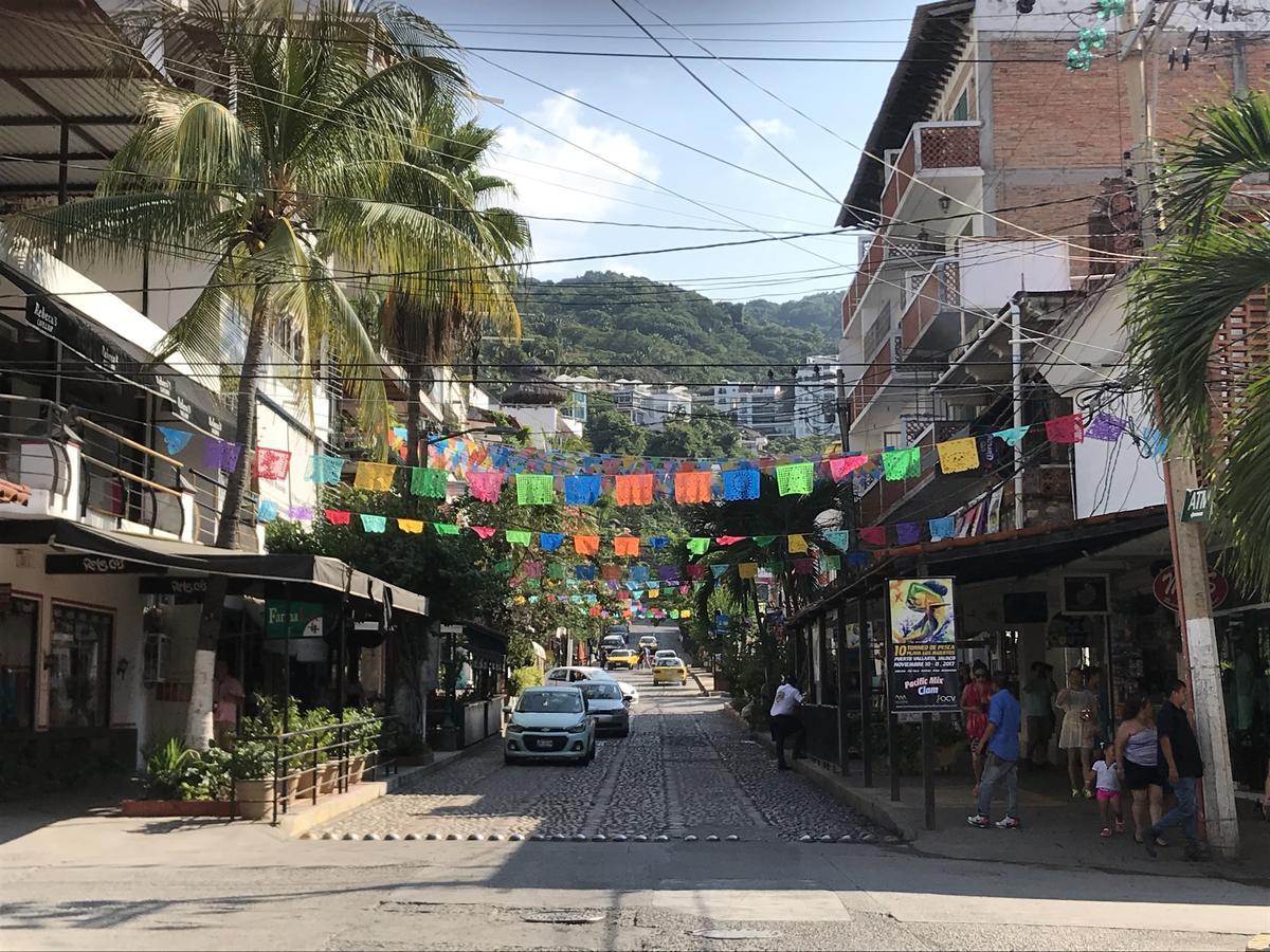פוארטו ואלארטה Los Muertos Hostal מראה חיצוני תמונה
