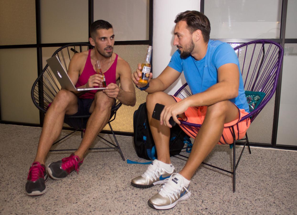 פוארטו ואלארטה Los Muertos Hostal מראה חיצוני תמונה